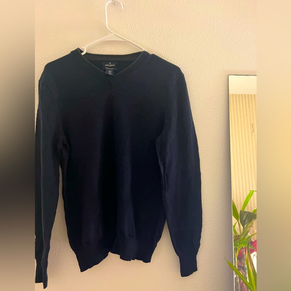 Daniel Hechter medium 100%  extra fine merino wool